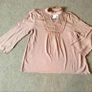 NWT chloah top. Size medium.